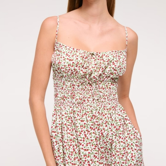 NWT Abercrombie & Fitch Smocked Tie-Front Maxi Dress Size Medium T. - Picture 9 of 9